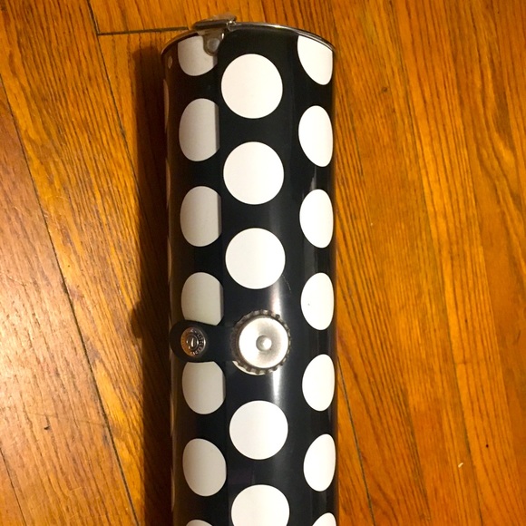 Little Earth Accessories - Wine bottle carrier